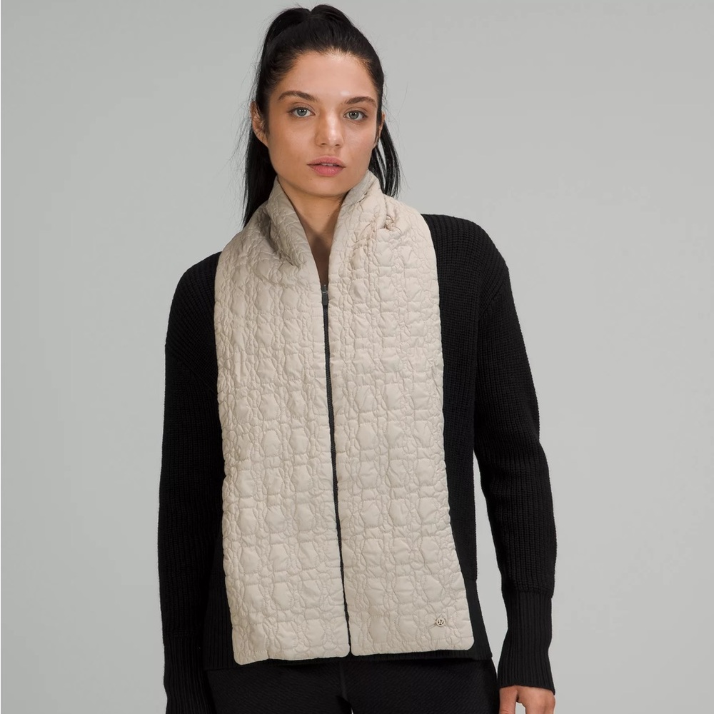 Lululemon Reversible Quilted Zip Scarf